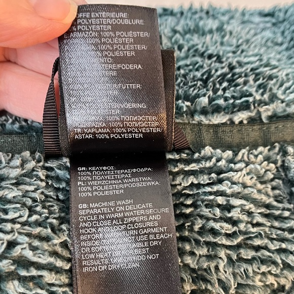 The North Face Osito Jacket Size S - Picture 10 of 11